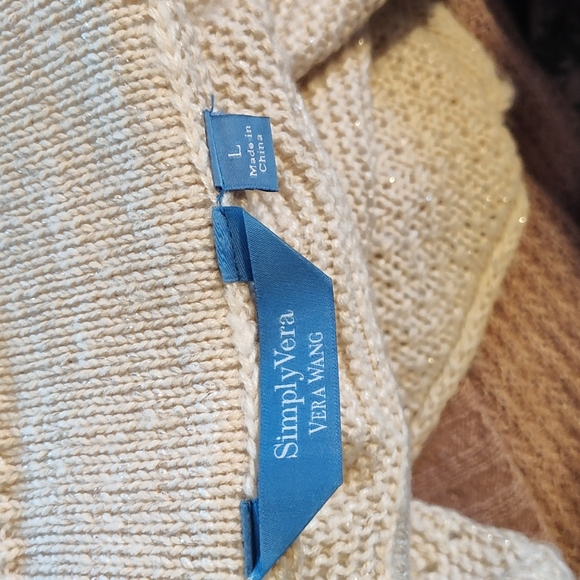 Simply Vera Vera Wang sweater - Picture 4 of 4